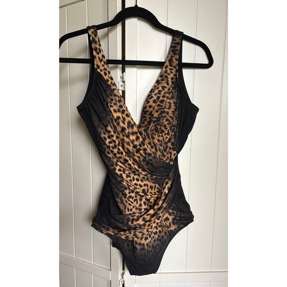 Gottex Leopard Print Surplice One Piece V-Neck Leopard Print Swimsuit 16 - Picture 6 of 7